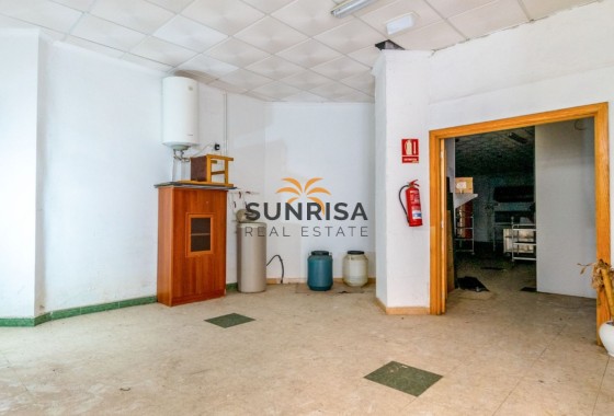 Local comercial · Reventa - Torrevieja · Centro · Alicante · España