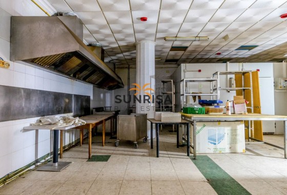 Local comercial · Reventa - Torrevieja · Centro · Alicante · España