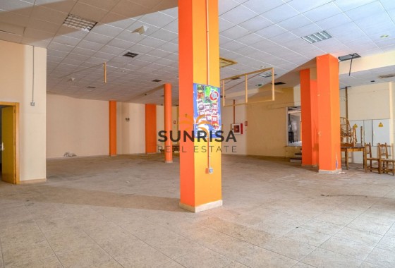 Local comercial · Reventa - Torrevieja · Centro · Alicante · España