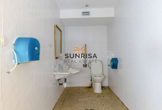 Local comercial · Reventa - Torrevieja · Centro · Alicante · España
