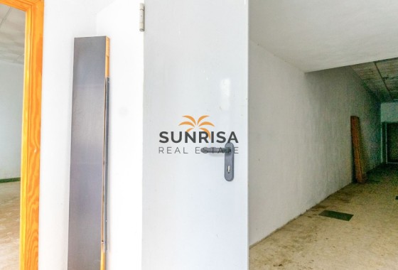 Local comercial · Reventa - Torrevieja · Centro · Alicante · España