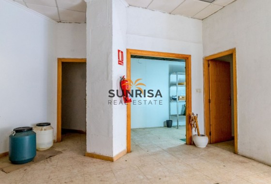 Local comercial · Reventa - Torrevieja · Centro · Alicante · España