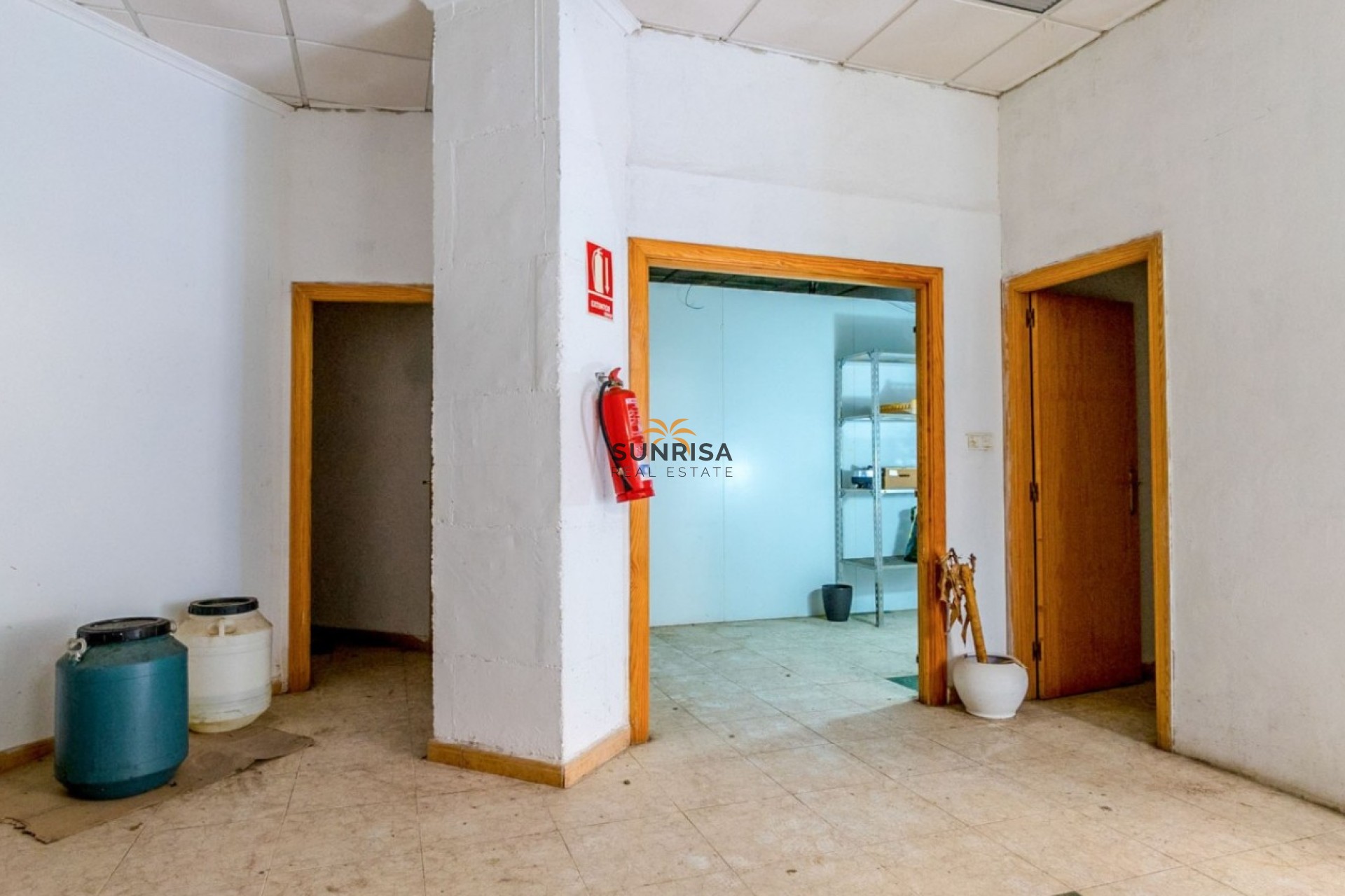 Resale - Commercial premises - Torrevieja