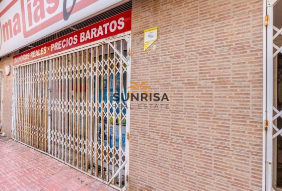 Local comercial · Reventa - Torrevieja · Centro · Alicante · España