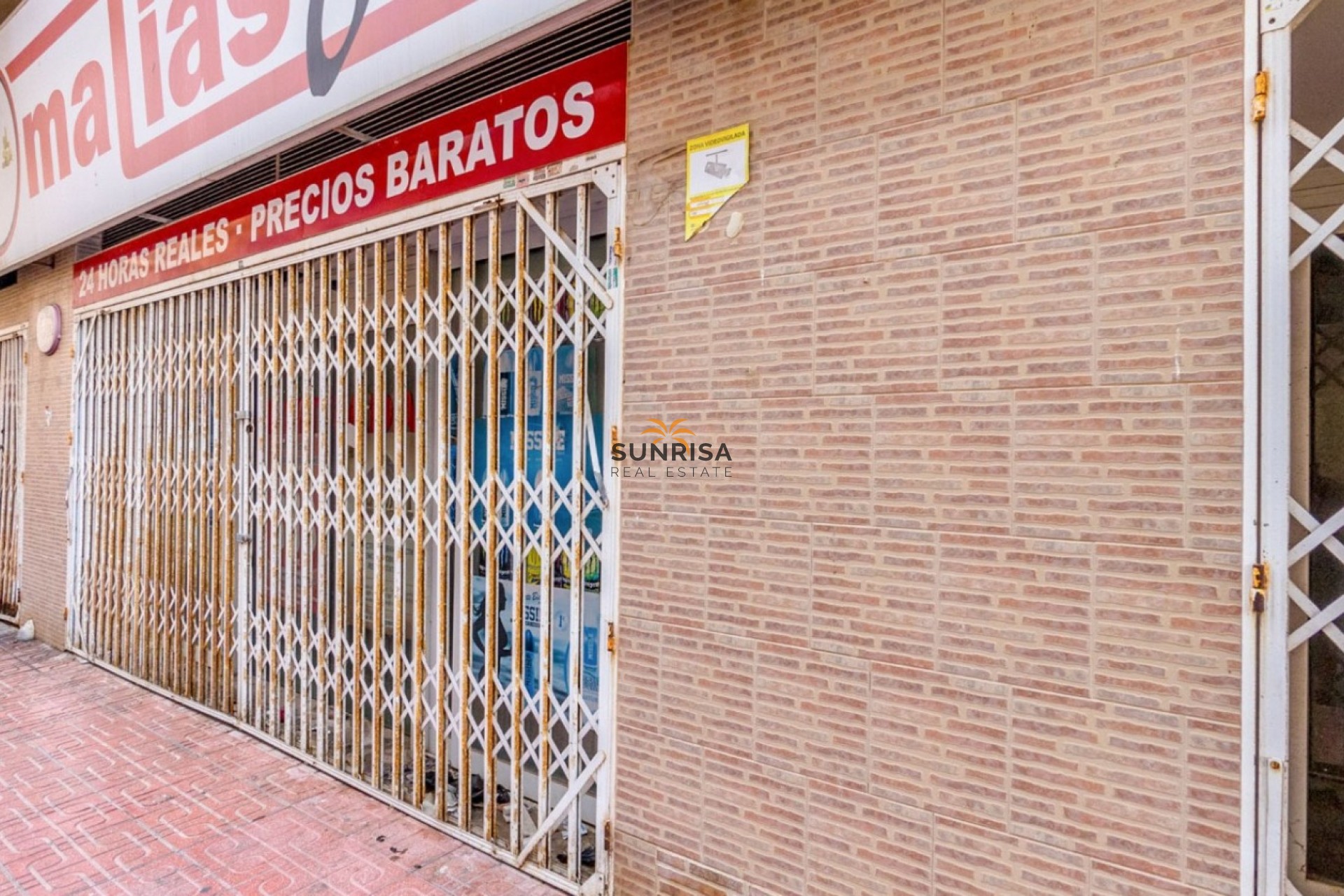 Resale - Commercial premises - Torrevieja
