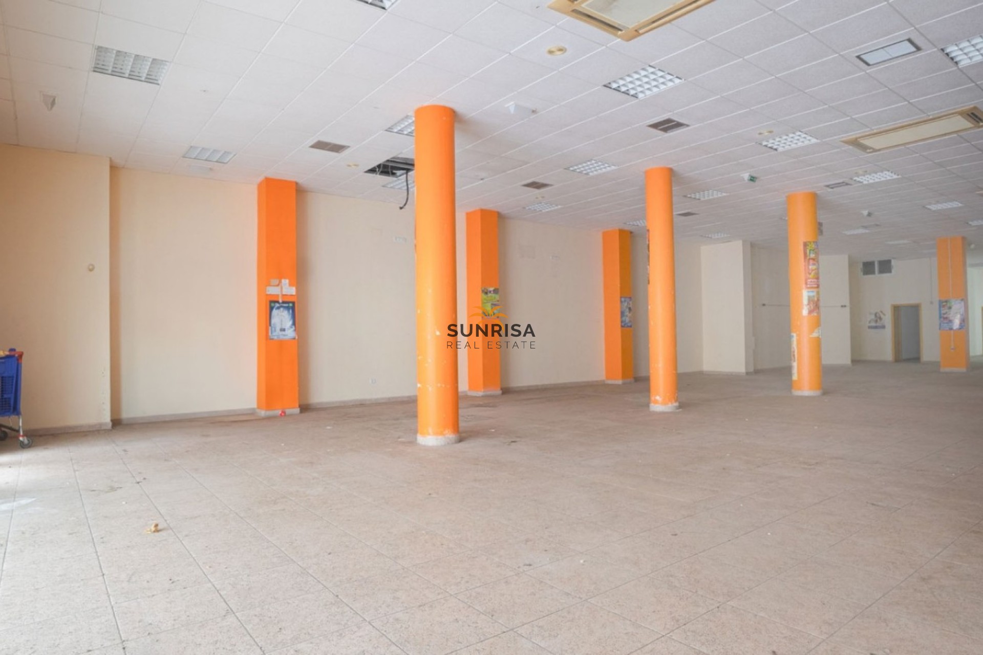 Resale - Commercial premises - Torrevieja