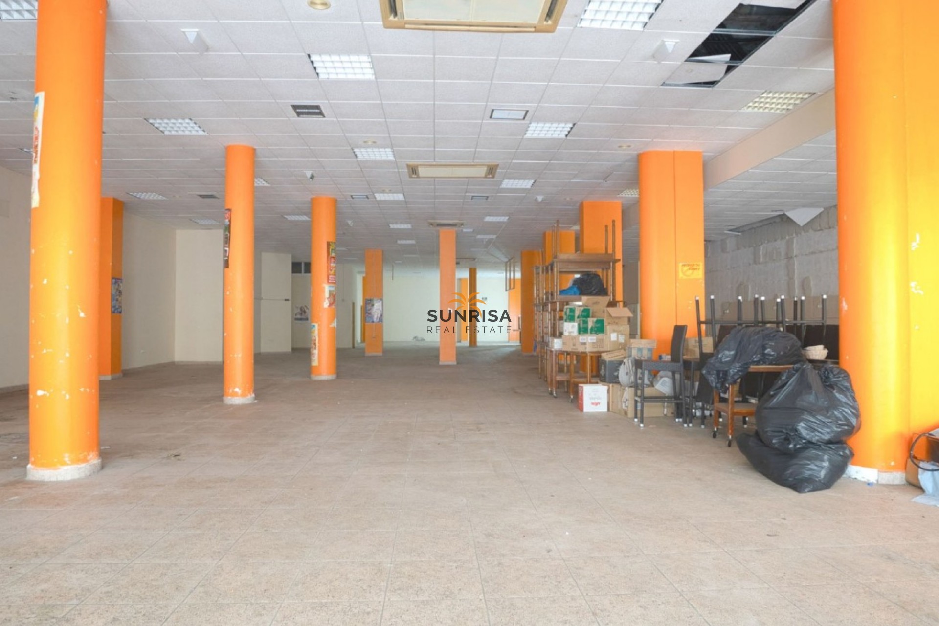 Resale - Commercial premises - Torrevieja