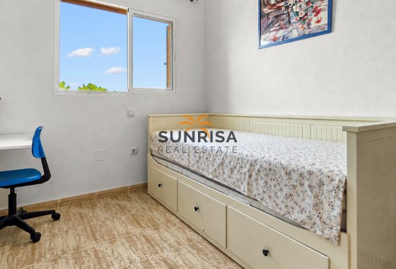 Apartamento · Reventa - Pilar de la Horadada · Mil Palmeras · Alicante · España
