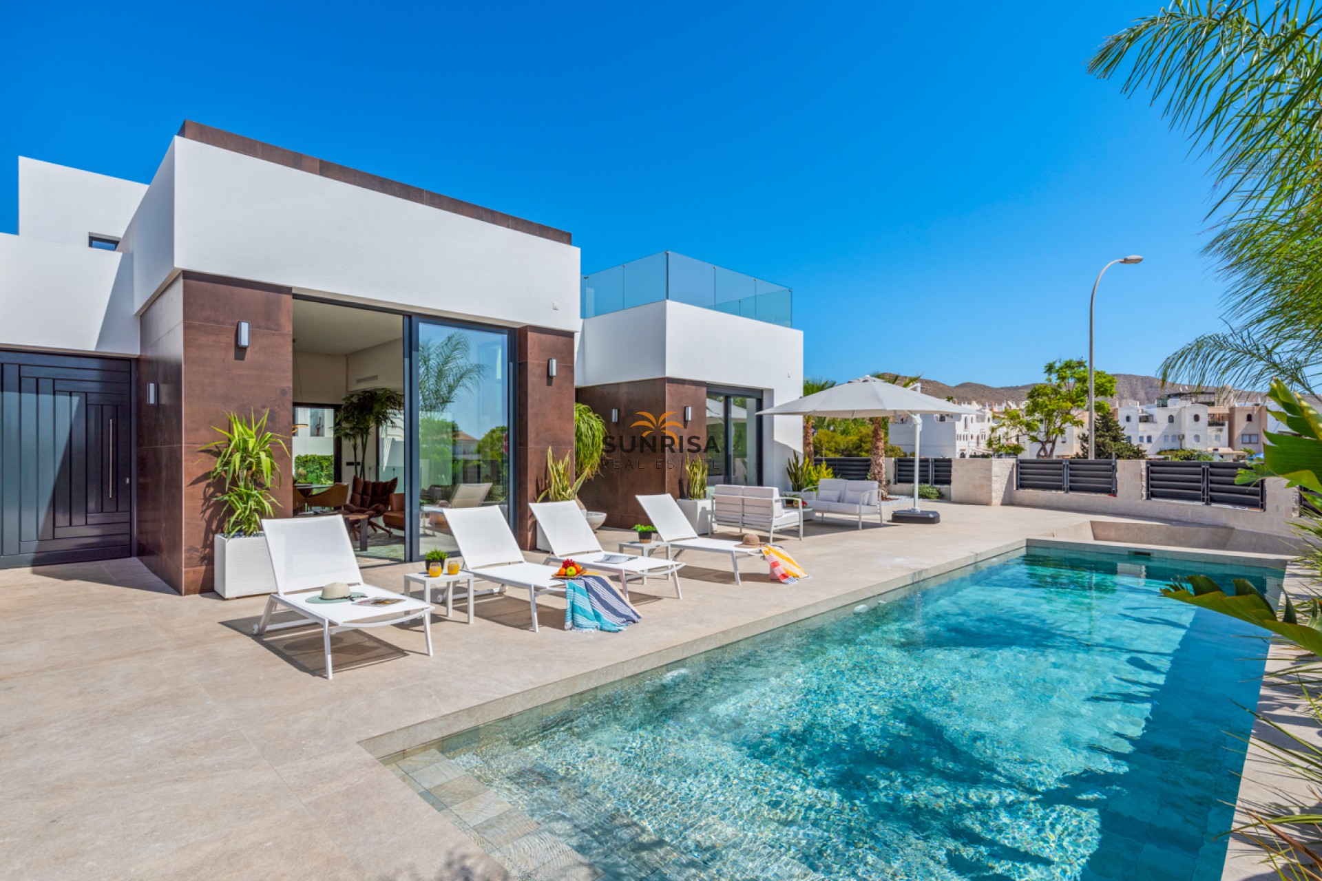Herverkoop - Villa - El Campello