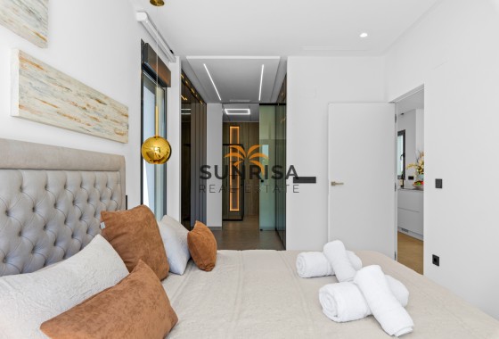 Villa · Resale - El Campello · El Amerador · Alicante · Spain