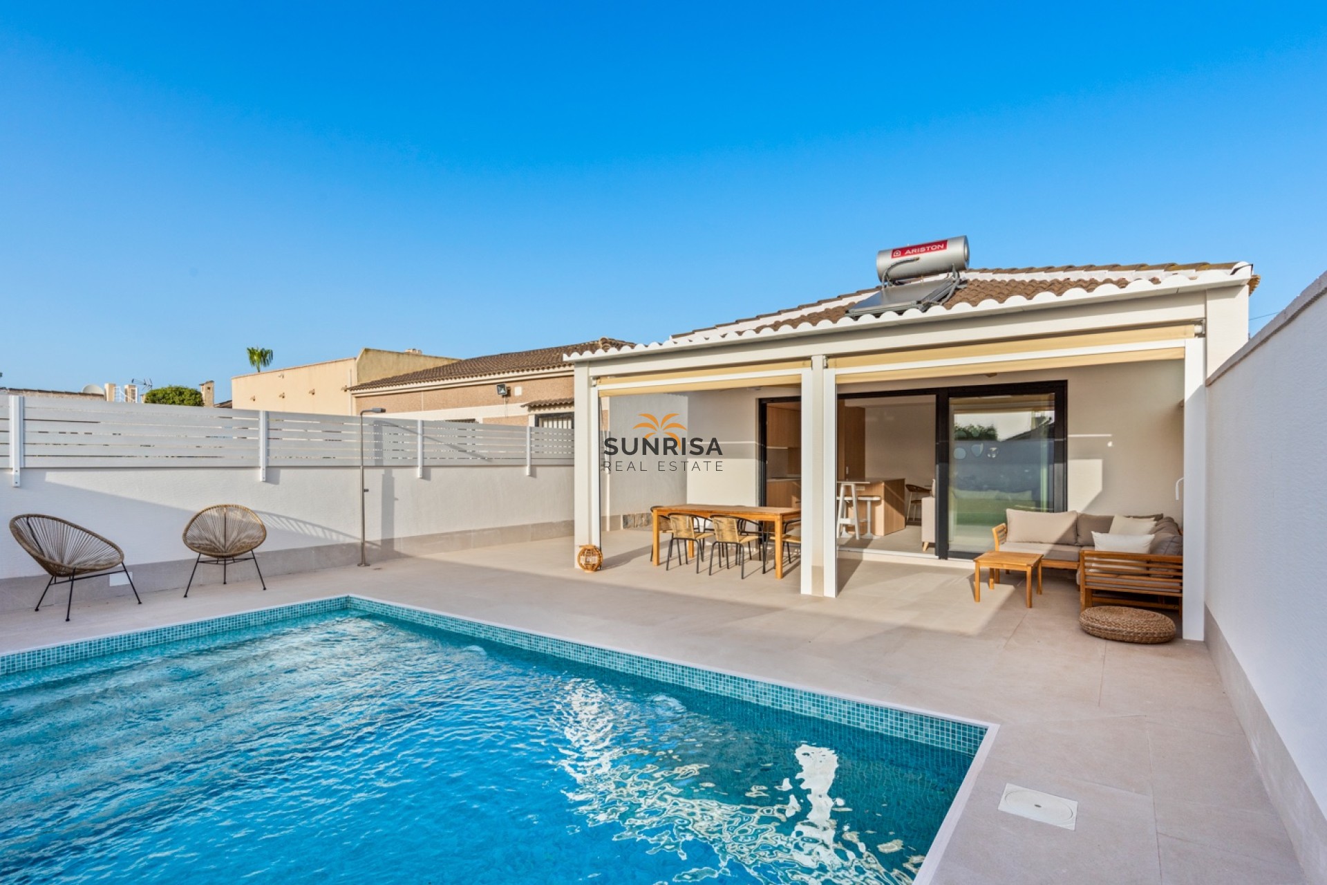 Herverkoop - Villa - Torrevieja