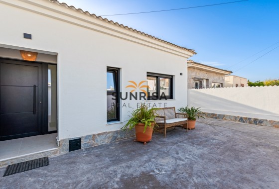 Villa · Revente - Torrevieja · El chaparral · Alicante · Espagne