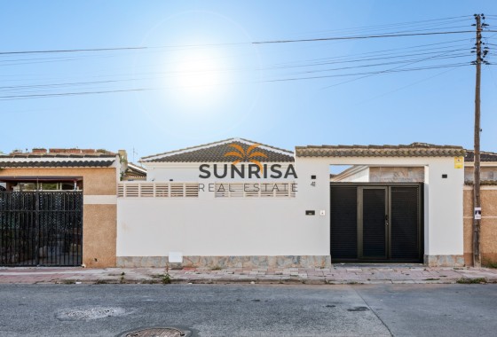 Villa · Revente - Torrevieja · El chaparral · Alicante · Espagne