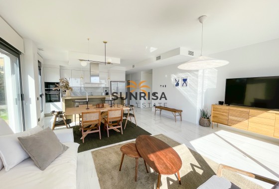 Apartment · Resale - Villajoyosa · Playas Del Torres · Alicante · Spain