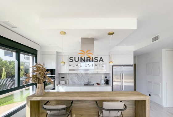 Apartment · Resale - Villajoyosa · Playas Del Torres · Alicante · Spain