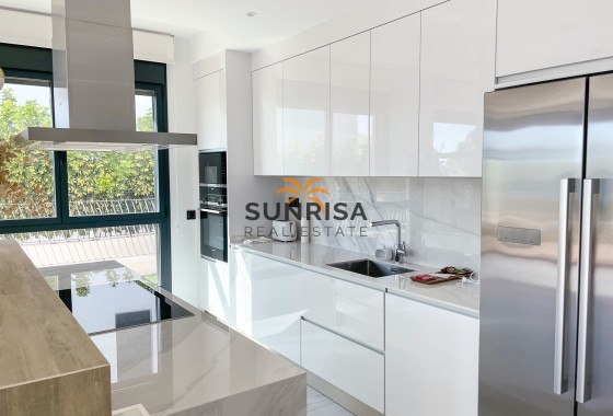 Apartment · Resale - Villajoyosa · Playas Del Torres · Alicante · Spain