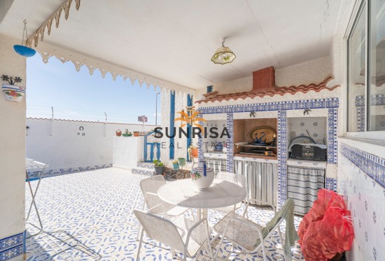 Villa · Resale - Ciudad Quesada - Rojales · Alicante · Spain