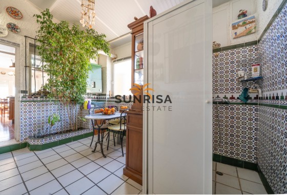 Villa · Resale - Ciudad Quesada - Rojales · Alicante · Spain