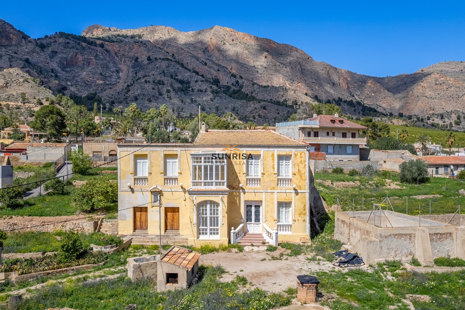 Herverkoop - Finca - Orihuela