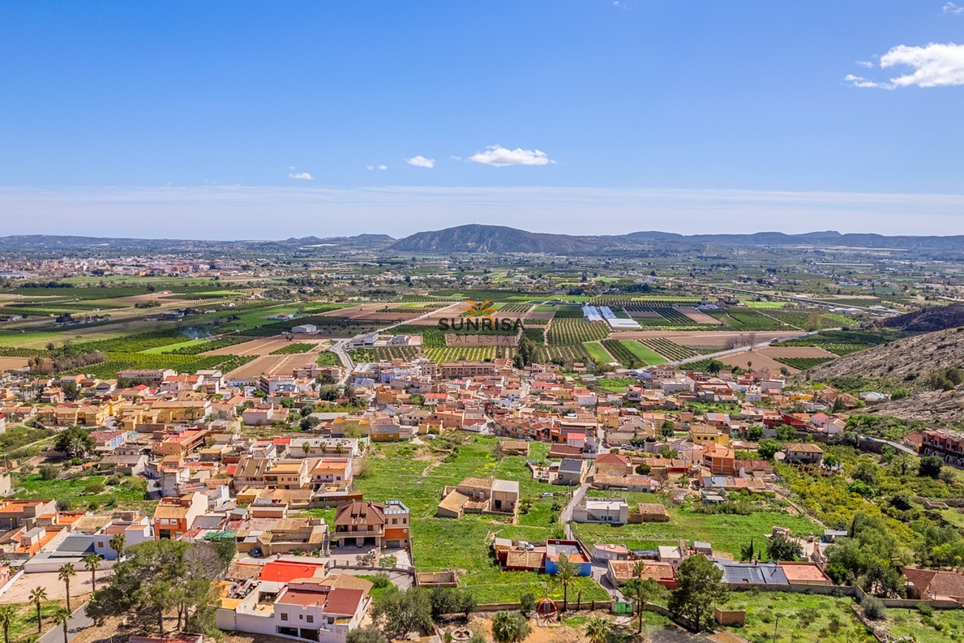 Herverkoop - Finca - Orihuela