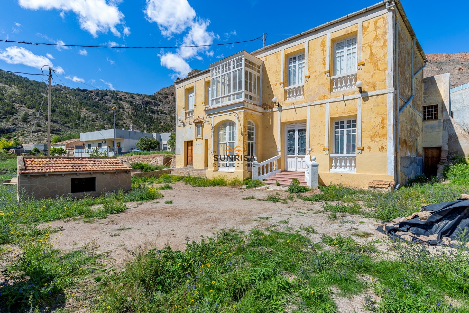Herverkoop - Finca - Orihuela
