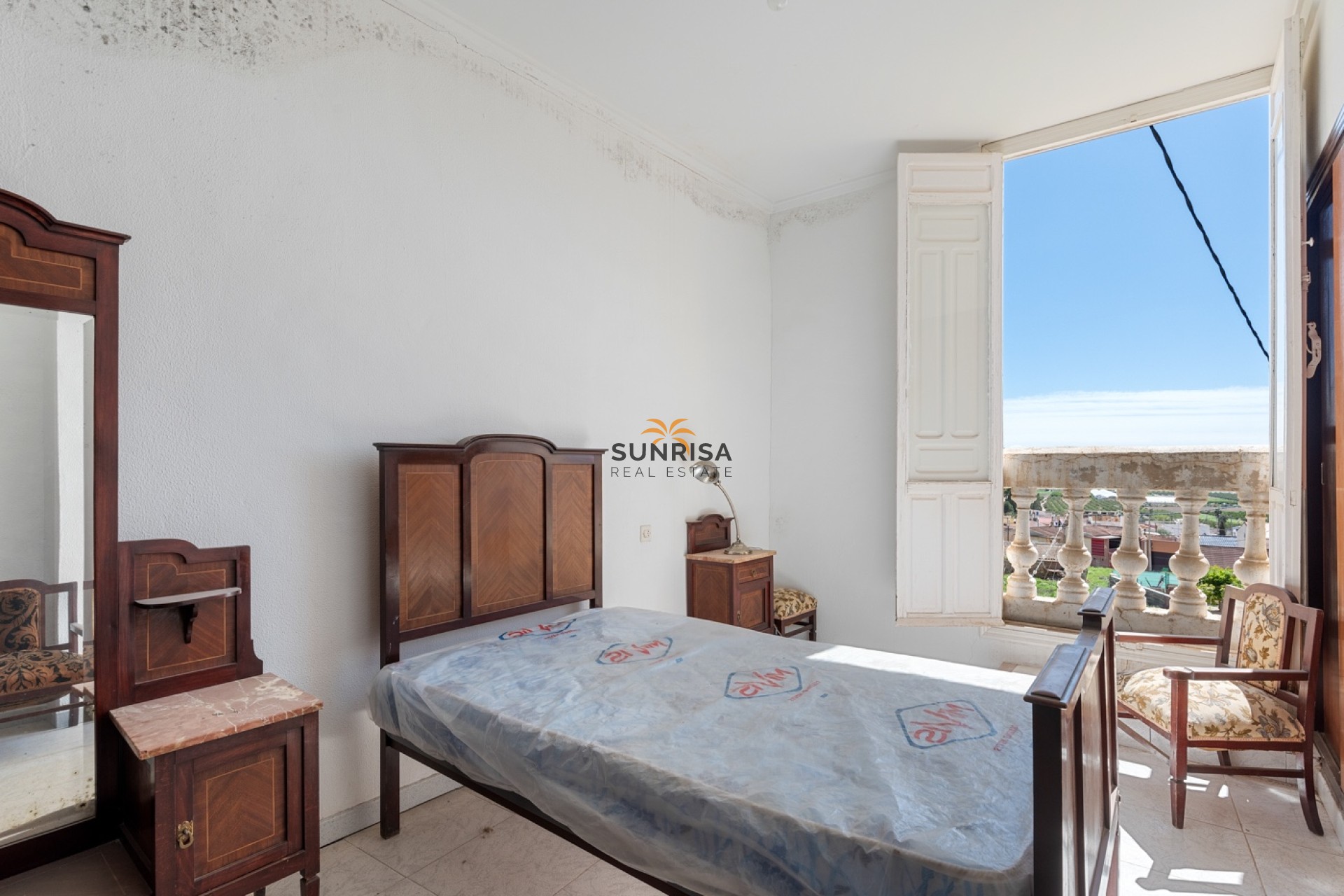 Herverkoop - Finca - Orihuela