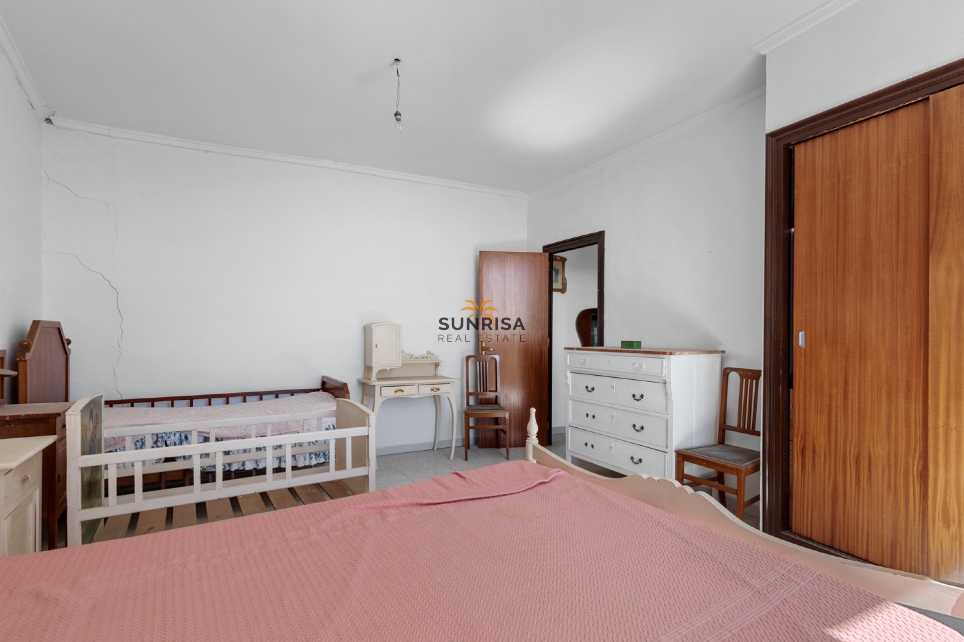 Herverkoop - Finca - Orihuela
