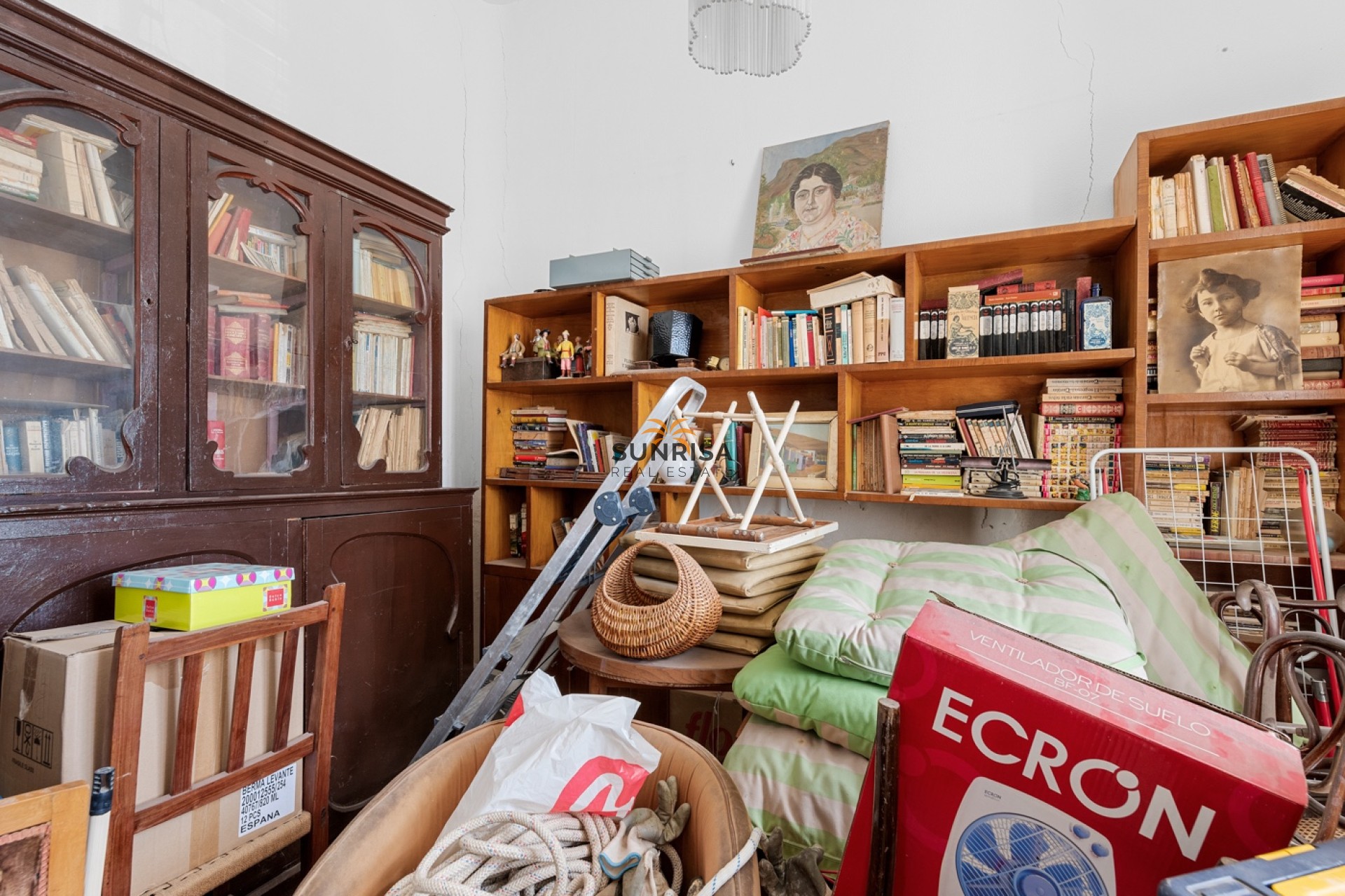 Herverkoop - Finca - Orihuela