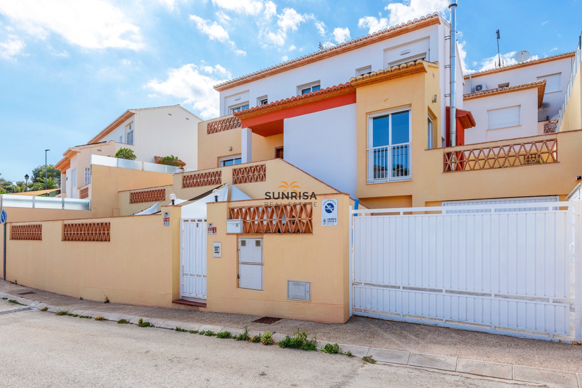 Resale - Villa - Alfas del Pí