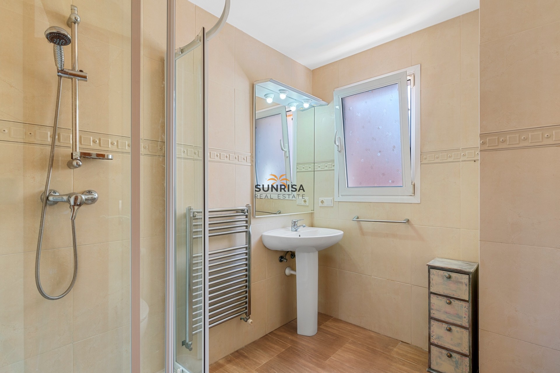 Resale - Villa - Alfas del Pí