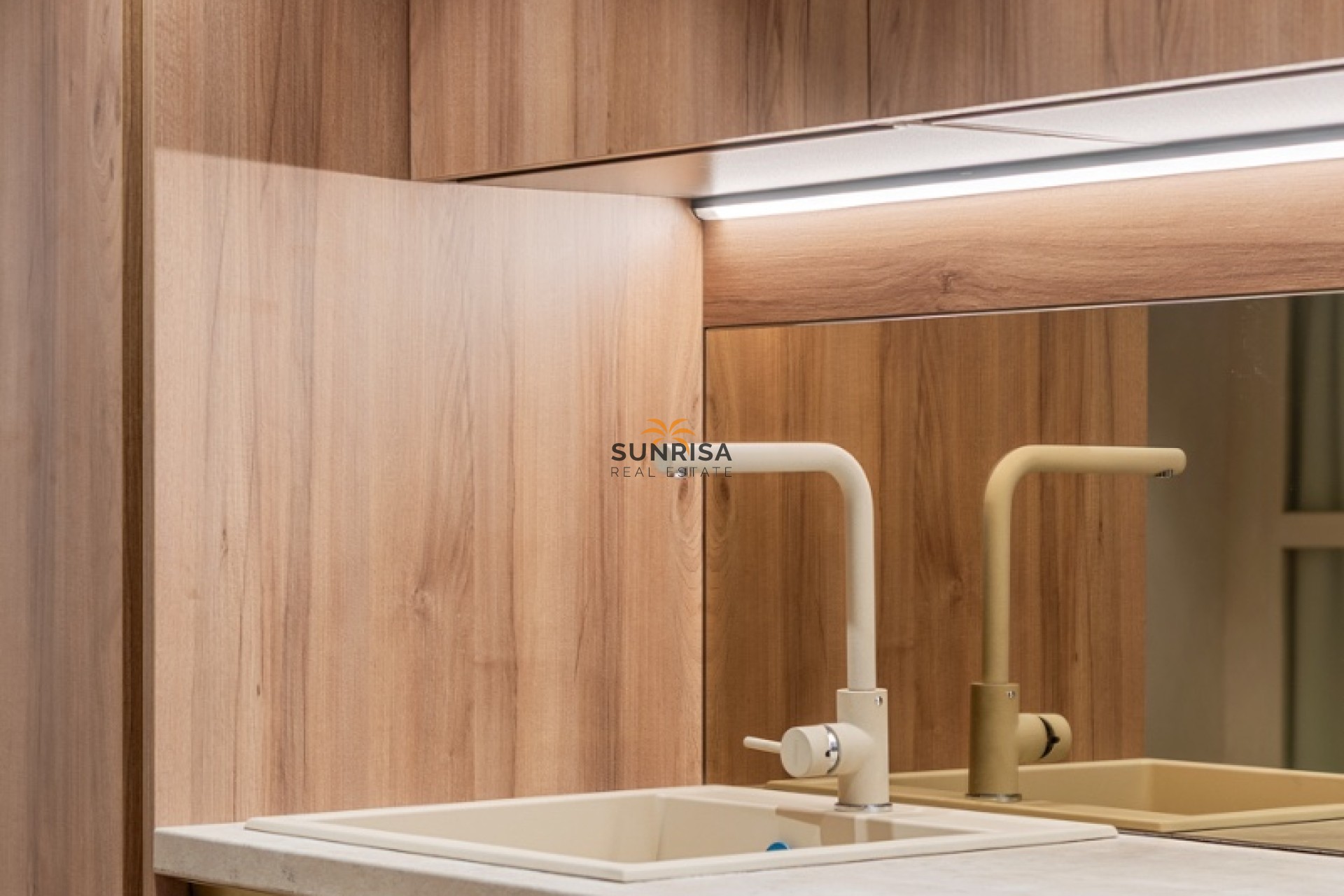 Resale - Apartment - Alicante