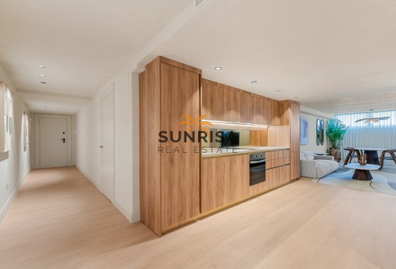 Apartment · Resale - Alicante · Spain