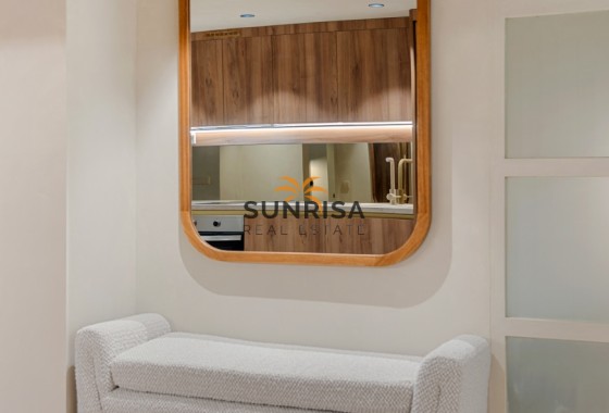Apartment · Resale - Alicante · Spain