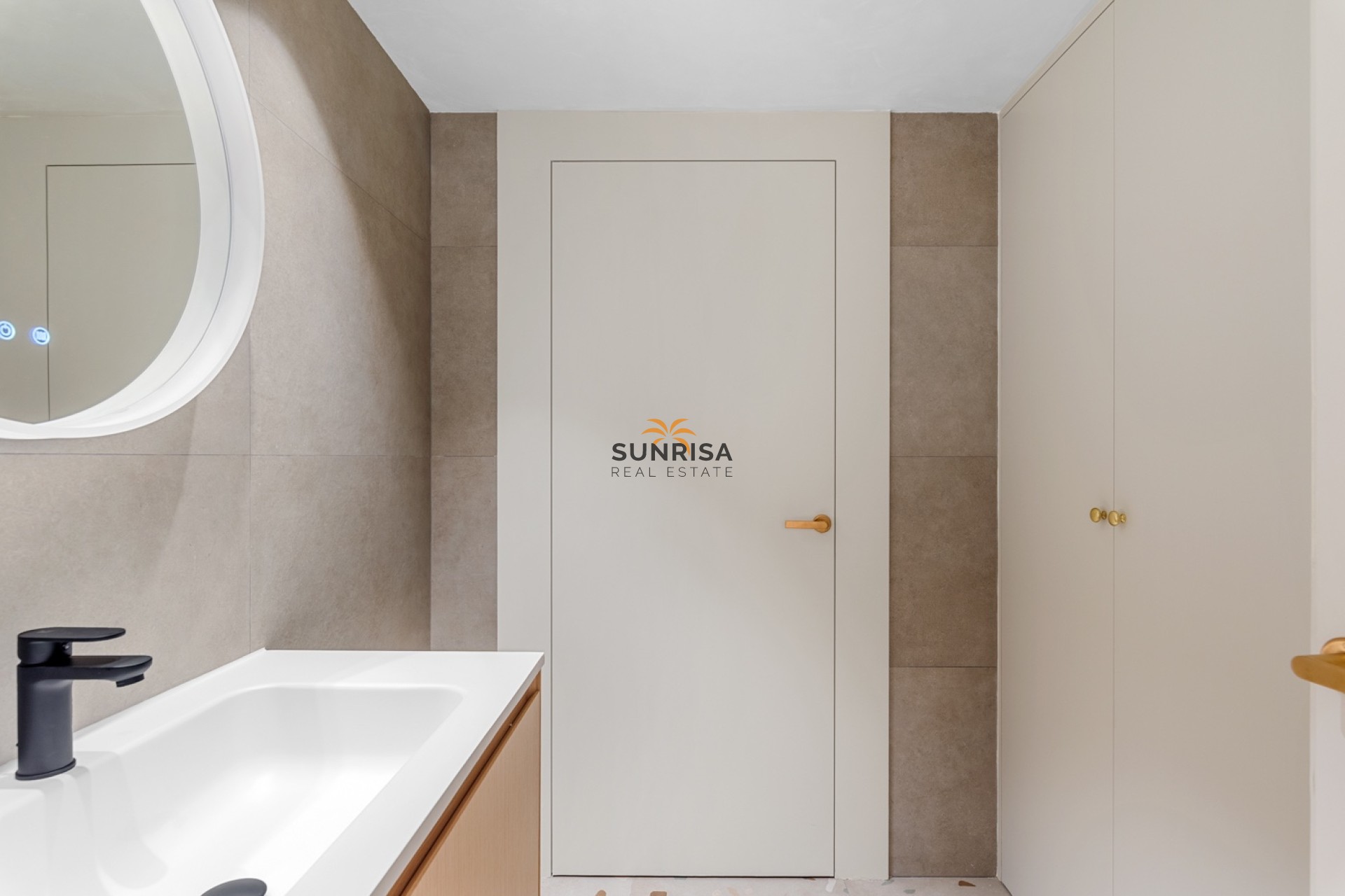 Resale - Apartment - Alicante