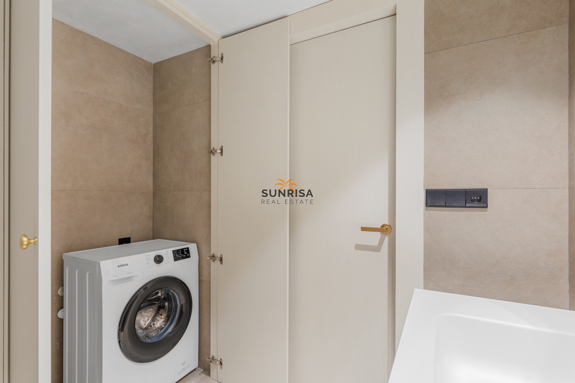 Resale - Apartment - Alicante