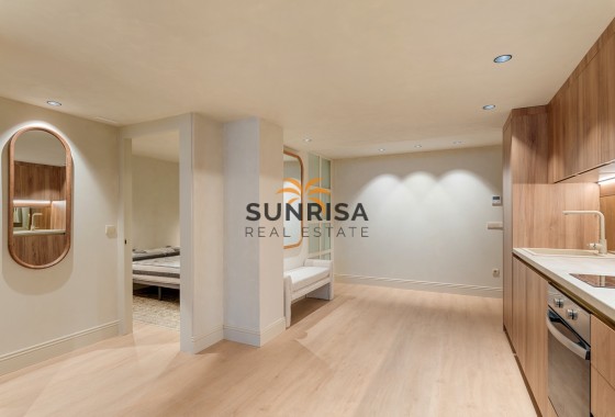 Apartment · Resale - Alicante · Spain