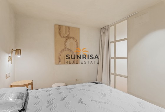 Apartment · Resale - Alicante · Spain