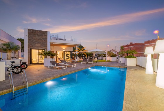 Villa · Resale - Orihuela Costa · Villamartín · Alicante · Spain