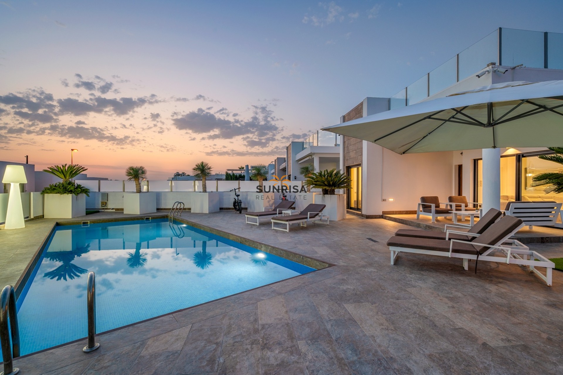 Herverkoop - Villa - Orihuela Costa