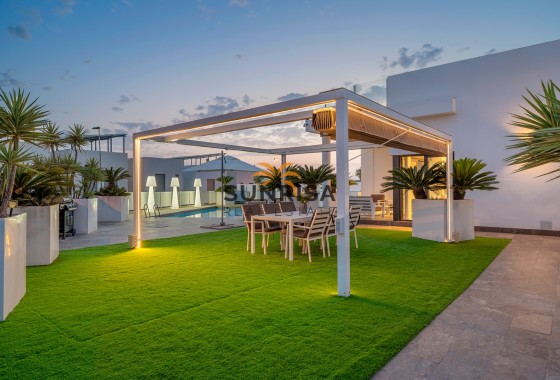Villa · Resale - Orihuela Costa · Villamartín · Alicante · Spain