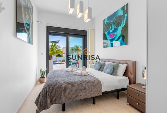 Villa · Resale - Orihuela Costa · Villamartín · Alicante · Spain