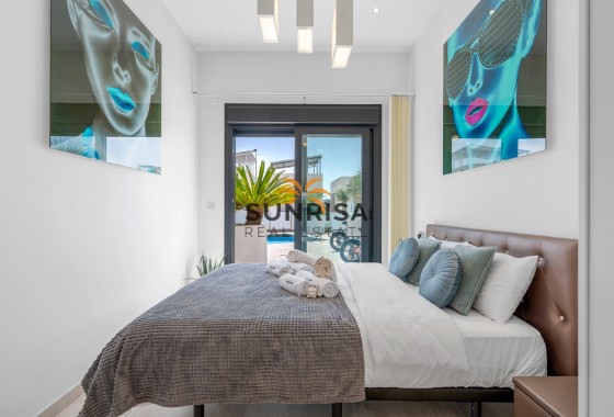 Villa · Resale - Orihuela Costa · Villamartín · Alicante · Spain