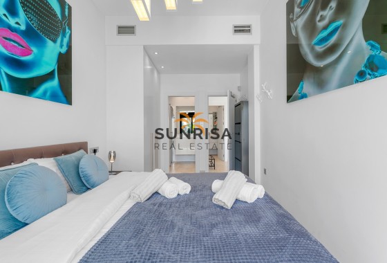 Villa · Resale - Orihuela Costa · Villamartín · Alicante · Spain