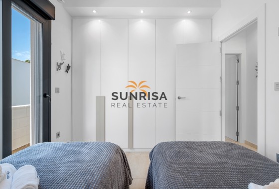 Villa · Resale - Orihuela Costa · Villamartín · Alicante · Spain