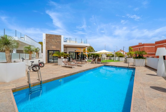 Villa · Resale - Orihuela Costa · Villamartín · Alicante · Spain