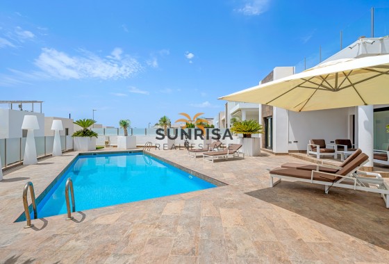 Villa · Resale - Orihuela Costa · Villamartín · Alicante · Spain