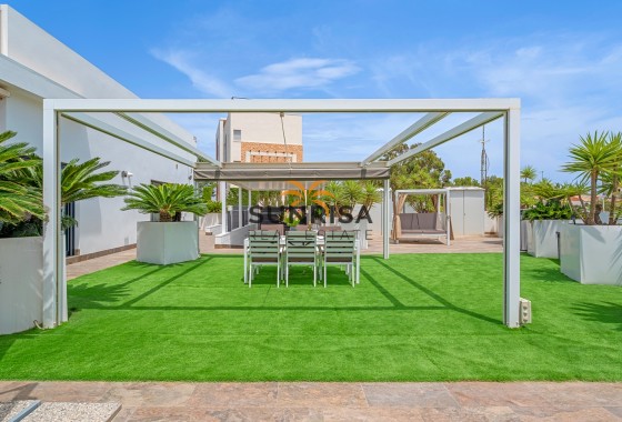 Villa · Resale - Orihuela Costa · Villamartín · Alicante · Spain