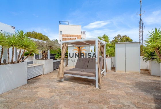 Villa · Resale - Orihuela Costa · Villamartín · Alicante · Spain