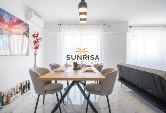 Apartment · Resale - Punta Prima · Alicante · Spain