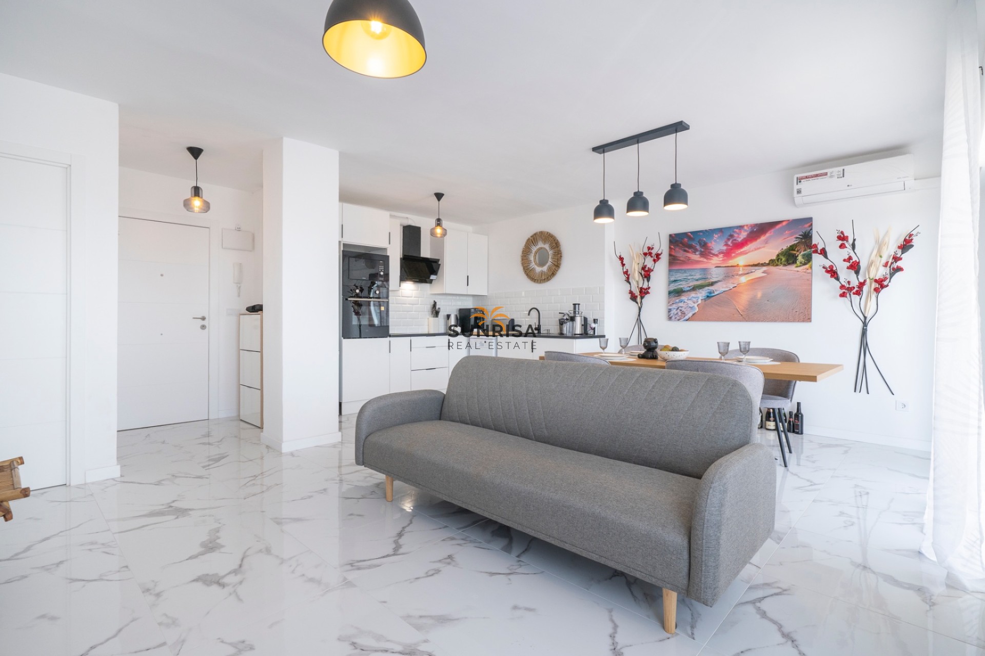 Resale - Apartment - Punta Prima